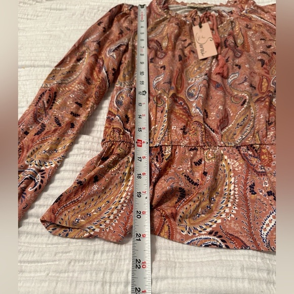 Les Serein Locarno Top - NWT - Size S/M (I believe it was mislabeled an XL) - Picture 9 of 9